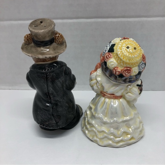 VTG Bearware Pottery Bride Groom Salt Snd Pepper Shakers Edition# 7E/ 2942 TBC98 - Picture 3 of 9